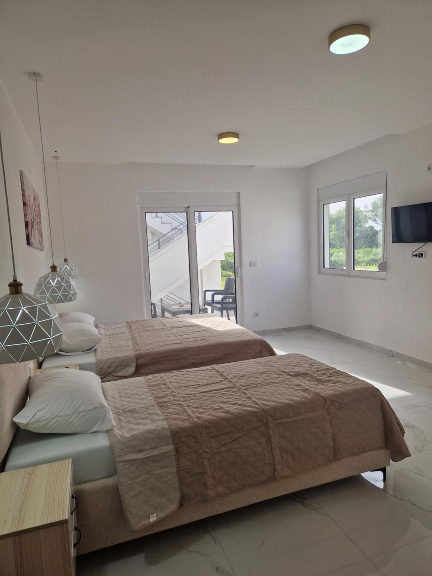 Ivana Apartments Ulcinj Exterior photo